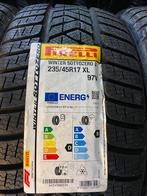 235/45/17 97V PIRELLI WINTER SOTTOZERO3 Nieuw 4 stuks, Nieuw, 17 inch, 235 mm, Band(en)