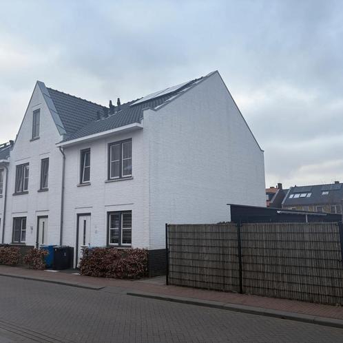 Ruime Eengezinswoning met Tuin en Parkeerplaats gevonden in, Huizen en Kamers, Huizen te huur, Direct bij eigenaar