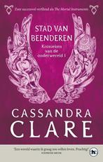 Stad van beenderen / Kronieken van de Onderwereld / 1, Boeken, Verzenden, Zo goed als nieuw, Cassandra Clare
