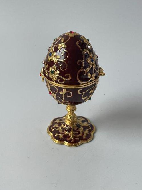 Decoratief ornament - KRISCHERCO IMPERIAL PAT. PEND - ei -, Antiek en Kunst, Curiosa en Brocante