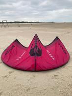 2025 North Reach Kite 8m Rubine Red R, Watersport en Boten, Kitesurfen, Ophalen of Verzenden, Gebruikt, 8 m², Kite