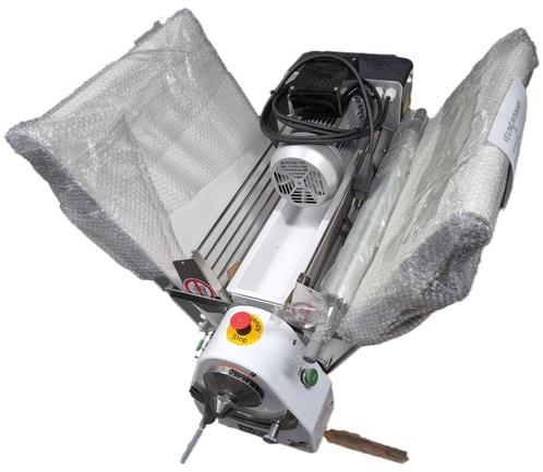 Tafelmodel uitrolmachine in bakkerijmachine *veiling*, Zakelijke goederen, Horeca | Keukenapparatuur, Nieuw in verpakking, Bakkerij en Slagerij