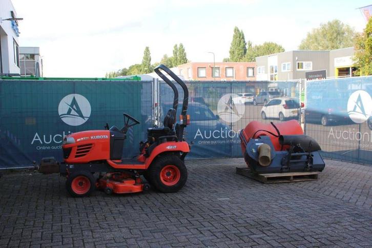 Veiling: Minitractor Kubota BX2350 Diesel 16kW 2017 met maai, Zakelijke goederen, Agrarisch | Tractoren, Gebruikt, Overige merken