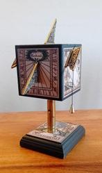 France - Meerdere zijden zonnewijzer voor buiten of binnen., Antiek en Kunst