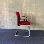 Tweedehands vergaderstoel Comforto, sledeframe, rode, Huis en Inrichting, Stoelen, Gebruikt, Ophalen of Verzenden, Rood, Eén