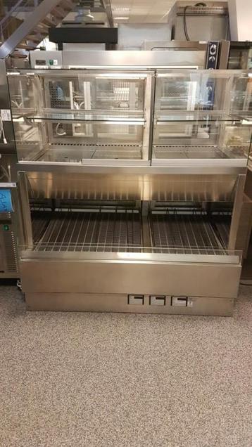 Showroommodel doorgifte koelvitrine beschikbaar voor biedingen
