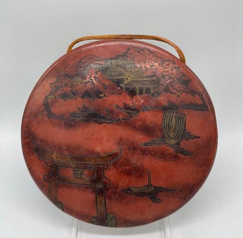 - - Japanese gong with pagoda decor - Gong - Japan (Zonder, Antiek en Kunst, Antiek | Overige Antiek