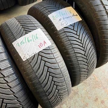 2 x Michelin CrossClimate 205-60-16 4 Seizoenbanden 5,5mm beschikbaar voor biedingen