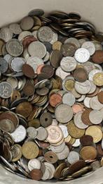 Wereldwijde verzameling munten van meer dan 6 kg.. (Zonder