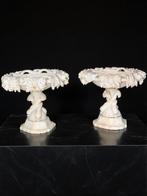 Vaas (2) - Albast - paar vazen