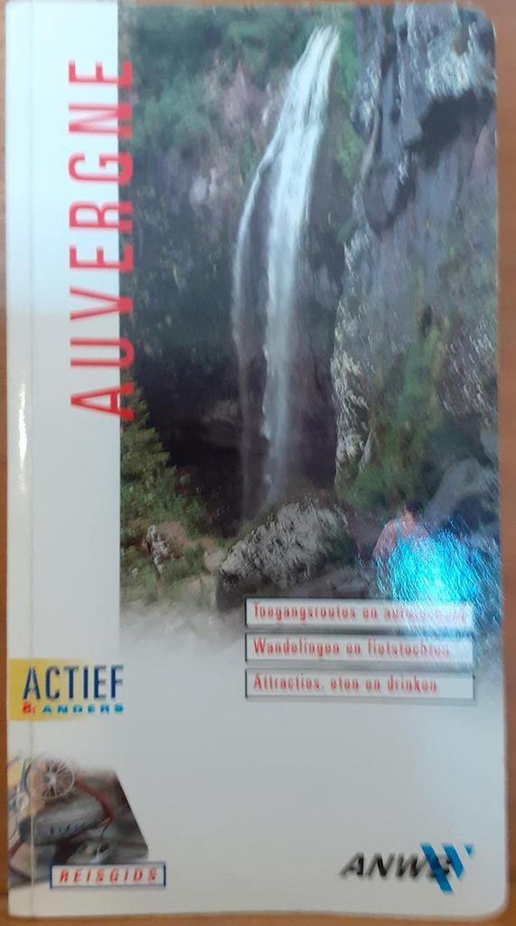 Auvergne / ANWB actief & anders 9789018012663 Gjelt de Graaf, Boeken, Reisgidsen, Zo goed als nieuw, Verzenden