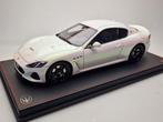 211-TwoEleven 1:18 - Modelauto - Maserati Gran Turismo –, Hobby en Vrije tijd, Modelauto's | 1:5 tot 1:12, Nieuw