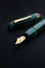 Radius 1934 - Radius 1934, Minerale Gold Trim - Vulpen, Verzamelen, Pennenverzamelingen, Nieuw