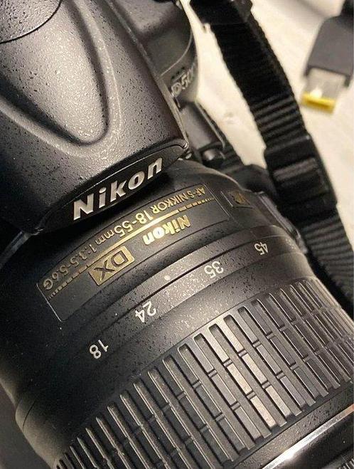 Nikon D5000 + AF-S 18-55 Digitale camera, Audio, Tv en Foto, Fotocamera's Digitaal