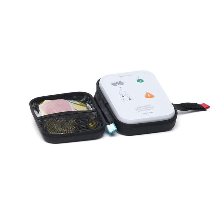 Laerdal AED Trainer met hoes, Sport en Fitness, Massageproducten