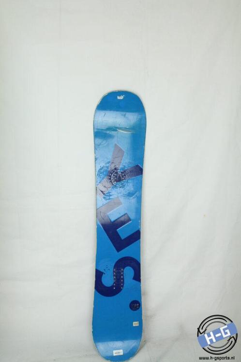 Refurbished - Snowboard - Yes Camrock - 142, Sport en Fitness, Snowboarden, Board, Gebruikt, Ophalen of Verzenden