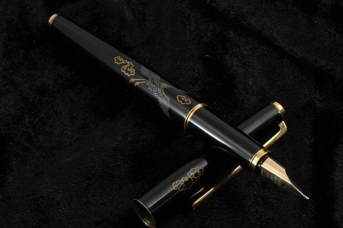 Pilot - Maki-e Crane Design 14K Medium Nib - Vulpen, Verzamelen, Pennenverzamelingen