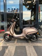 Vespa Sprint 4T-2V brom | Custom | 5900km! | 12mnd garantie!, Fietsen en Brommers, Scooters | Vespa, Overige modellen, Maximaal 45 km/u
