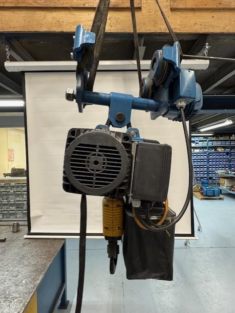 Demag kettingtakel DC-COM 10-2000, Doe-het-zelf en Verbouw, Lieren en Takels, Zo goed als nieuw, Elektrisch