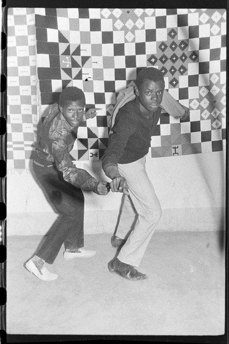 Malick Sidibé (1936 – 2016) - Les dragueurs sans souci- 1967, Antiek en Kunst, Kunst | Designobjecten