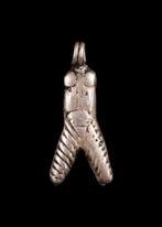 Oude Egypte, Nieuwe rijk Zilver Fly Amulet (Zonder