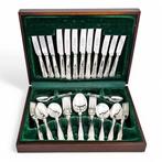 Regency style cutlery canteen for 6 persons with shell and, Antiek en Kunst