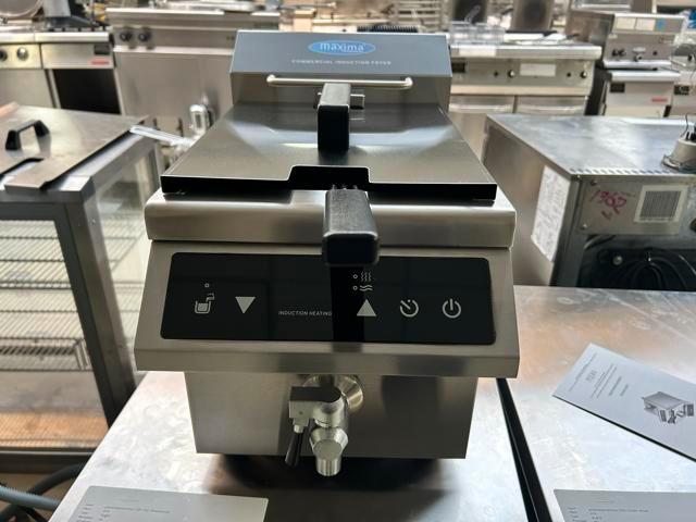 Maxima inductie friteuse 1x8L (NIEUW), Zakelijke goederen, Horeca | Keukenapparatuur, Ophalen of Verzenden