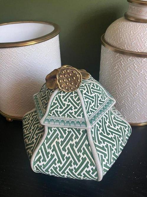 G&C Interiors - Pot (3) - Brons, Porselein - Bloempot,, Antiek en Kunst, Curiosa en Brocante