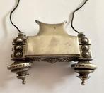 Collier, hanger met Lingam uit Zuid-India. Karata. - Zilver