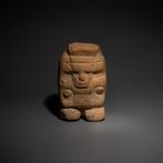 Maya Terracotta Figuur. ca. 600 - 900 n.Chr. 8,3 cm H.