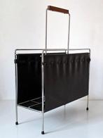 Tijdschriftenhouder - Epi leer, Vernikkeld messing, Antiek en Kunst