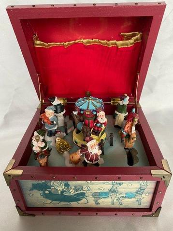 Kerstdecoratie - Vintage kerstdoos met muziek en beweging beschikbaar voor biedingen