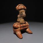 Nayarit, West-Mexico Terracotta Figuur. ca. 200 n.Chr. 7,7
