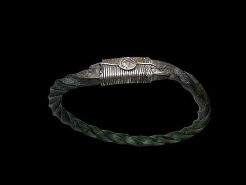 Viking periode Brons Armband, Antiek en Kunst, Antiek | Overige Antiek