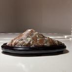 Steen - Mount Fuji-vormige Yoseki Suiseki - Shwa periode