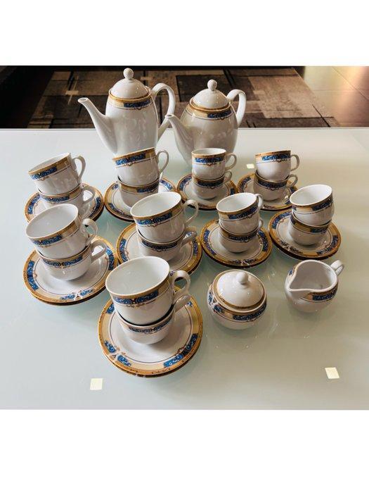 Bavaria - FALKENBERG - Koffie- en theeservies (40) -, Antiek en Kunst, Antiek | Meubels | Tafels