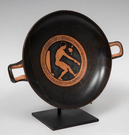 Oud-Grieks Keramische Superb Kylix met een afbeelding van, Verzamelen, Mineralen en Fossielen