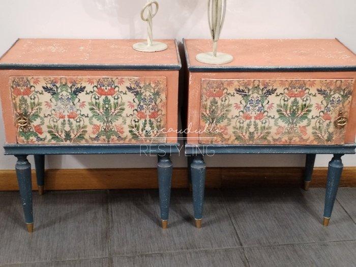 Nachtkastje (2) - Hout, Antiek en Kunst, Curiosa en Brocante