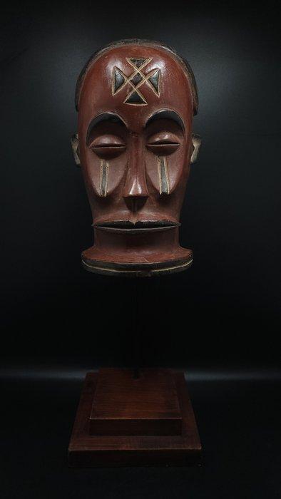 prachtig masker - Chokwe - Angola (Zonder Minimumprijs), Antiek en Kunst, Kunst | Niet-Westerse kunst