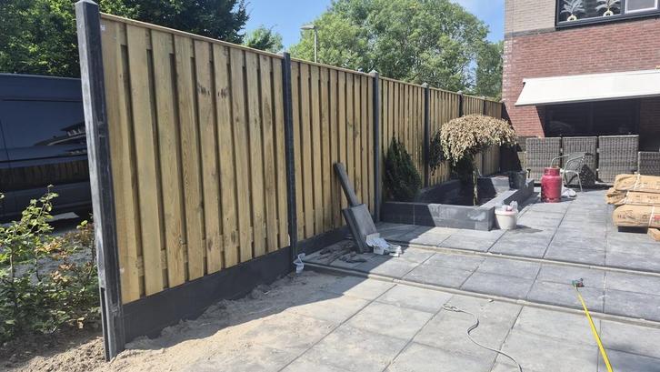 ACTIE Schutting Grenen met Antraciet Beton. per meter., Tuin en Terras, Schuttingen, 1 tot 2 meter, 6 meter of meer, Nieuw, Hout