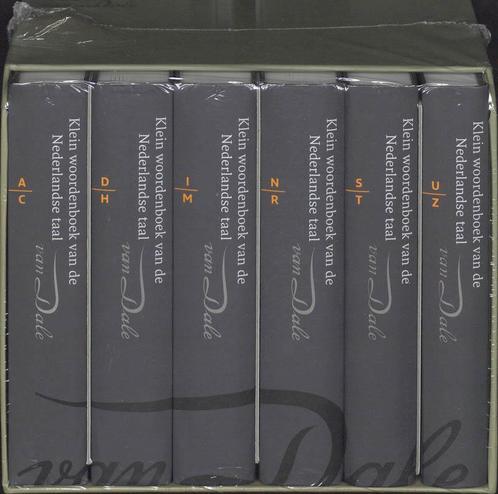 Van Dale klein woordenboek van de Nederlandse taal Van Dale, Boeken, Woordenboeken, Gelezen, Verzenden