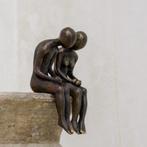 sculptuur, NO RESERVE PRICE - Sculpture of a Couple sitting, Antiek en Kunst
