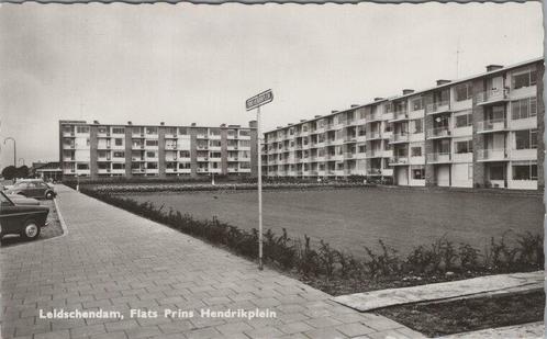 LEIDSCHENDAM - Flats Prins Hendrikplein, Verzamelen, Ansichtkaarten | Nederland, Verzenden