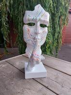 Beeld, artistic Statue head on block  THE SILENCE  42 cm