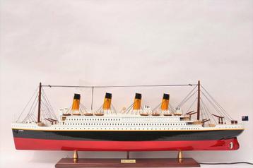 RMS Titanic handgemaakt beroemd schip model beschikbaar voor biedingen