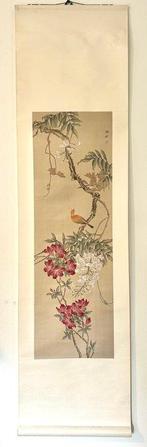Chinese schilderij op zijde, vogel, pioenrozen en Wisteria