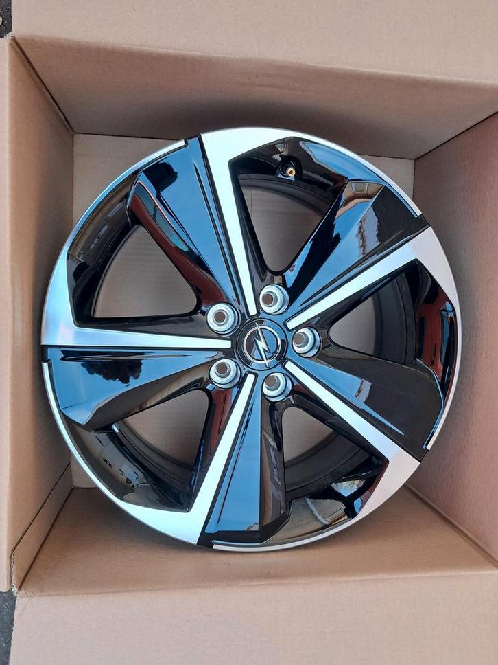 Originele Opel Astra L Admiraal 9847065380 17inch LM velgen, Auto-onderdelen, Banden en Velgen, 17 inch, Personenwagen, Nieuw