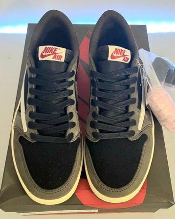Air Jordan - Nike x Travis Scott - Low-top sneakers - Maat: beschikbaar voor biedingen