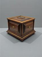 Krat - Walnoot - Neoklassieke juwelenkistje