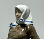 Royal Copenhagen - Beeldje - Large “Milkmaid” #899 -, Antiek en Kunst